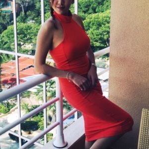 bebe Back Crisscross Midi knit Dress